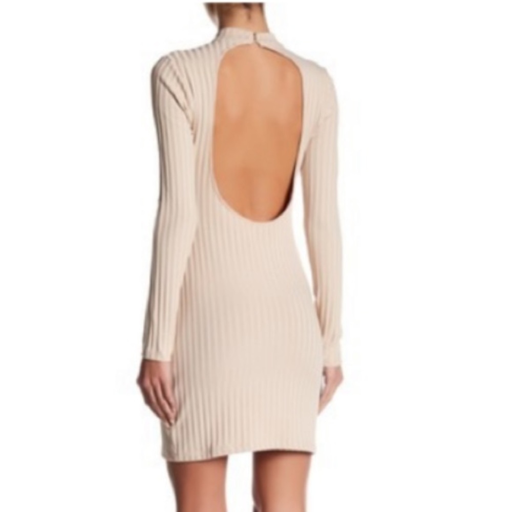 NBD NWT Women’s Bold N' Daring Mock‎ Neck Cream Dress L
